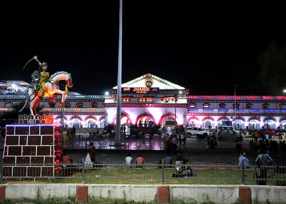 Jhansi, Uttar Pradesh City Guide: Where To Go, Stay, Eat, And shop in India’s best city. 