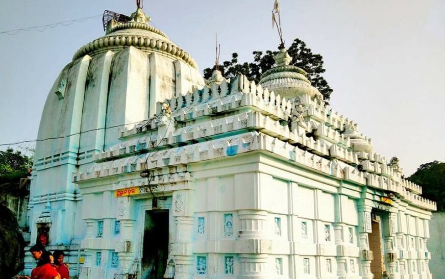 Ujjaleswar Temple : A Guide To What To Know Before You Go [Updated-2025]